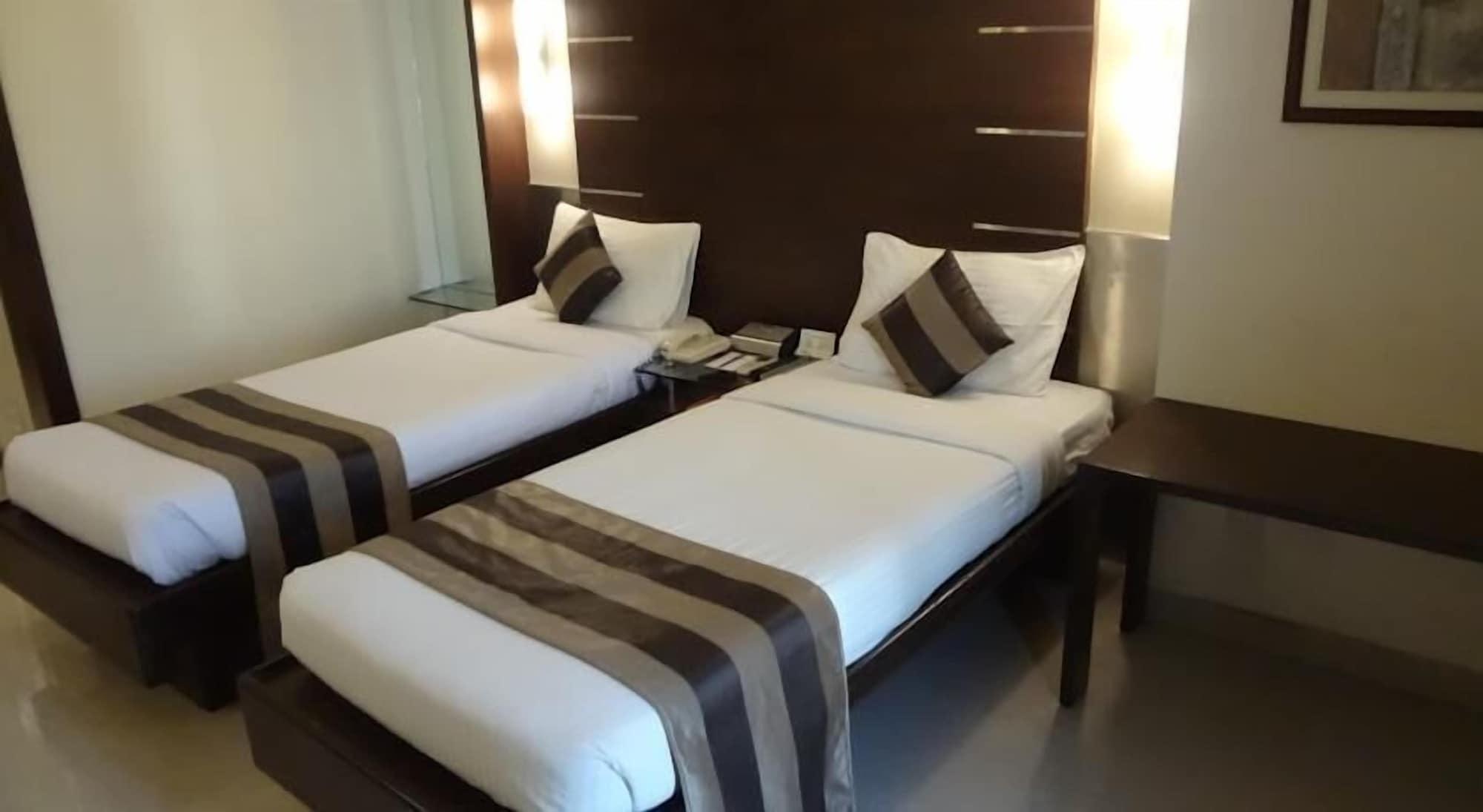 Hotel Suba Galaxy Bombay Extérieur photo