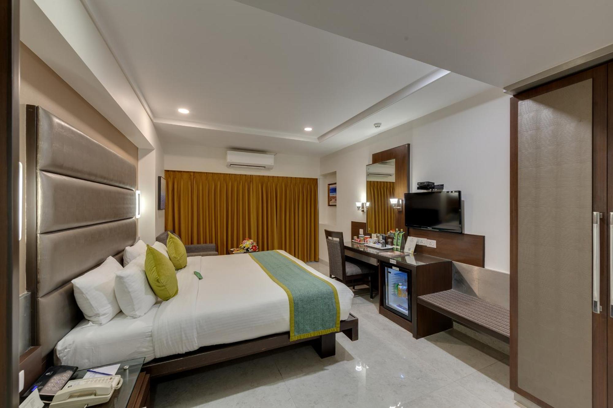 Hotel Suba Galaxy Bombay Extérieur photo