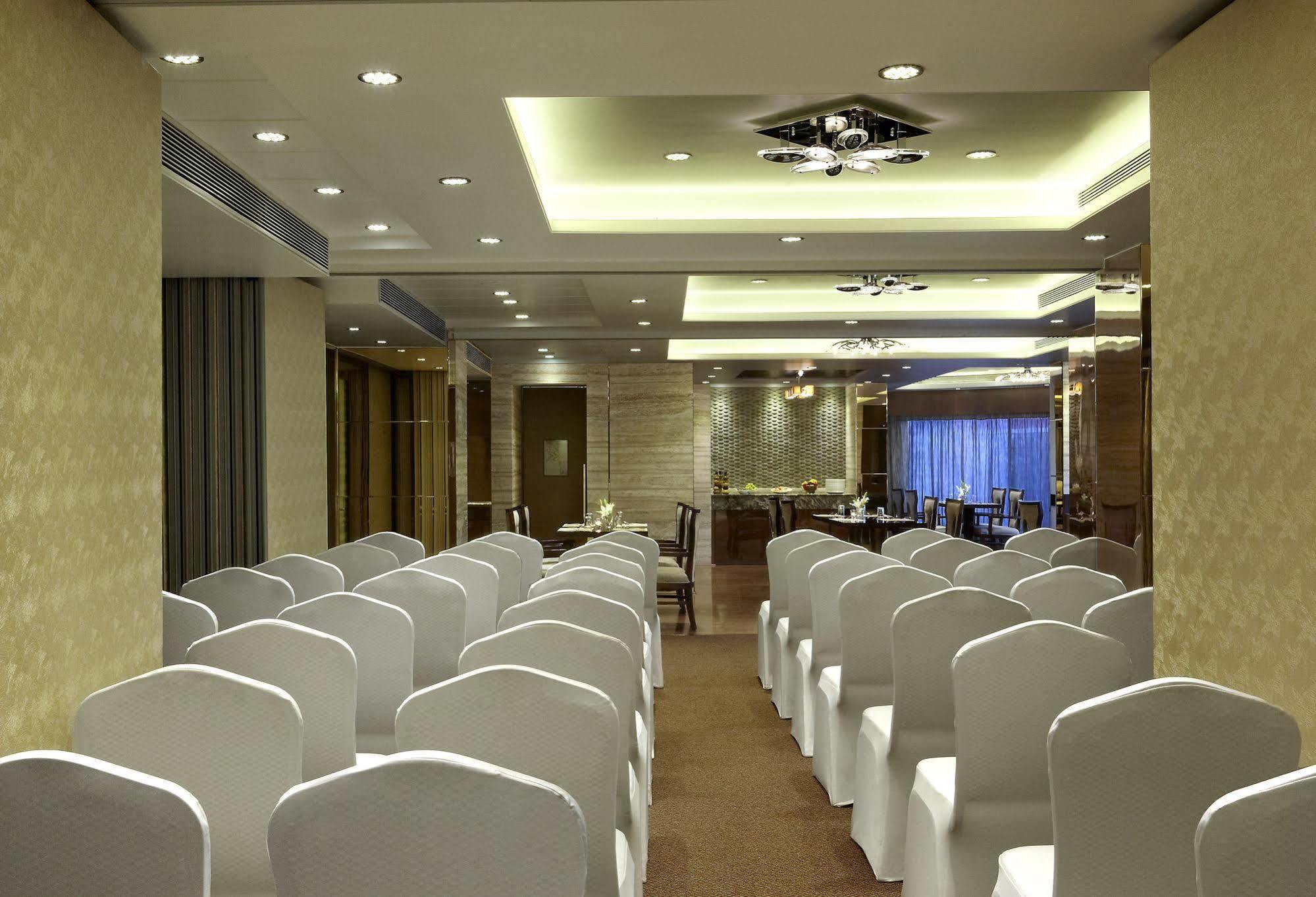 Hotel Suba Galaxy Bombay Extérieur photo